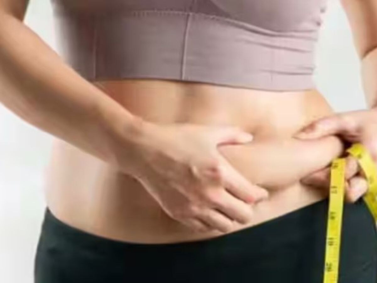 Lose Belly Fat: लटके हुए पेट को अंदर करने के लिए अपनाएं ये आसान से उपाय, 15 दिनों में हो जाएंगे फिट
