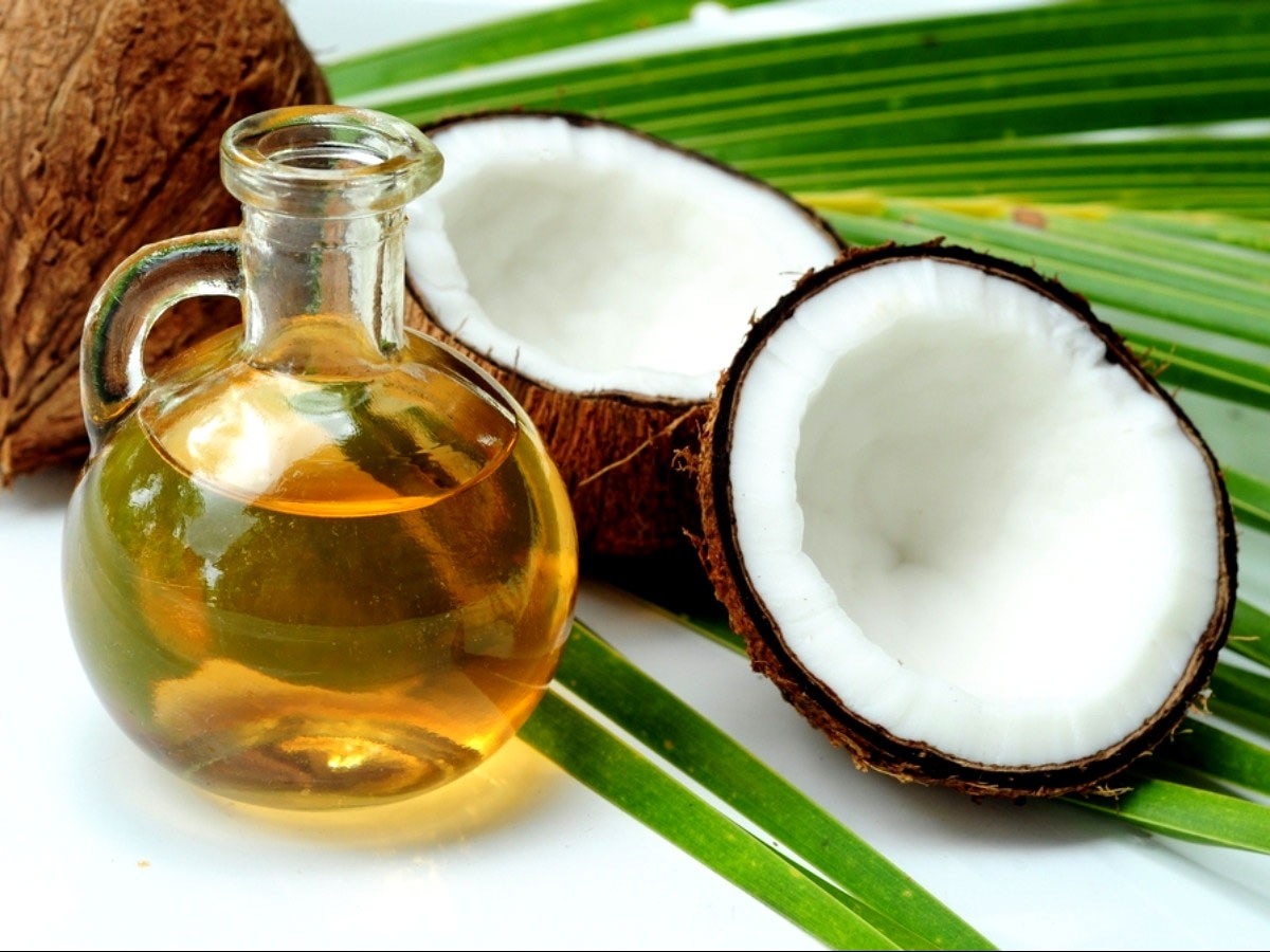 कब नहीं लगाना चाहिए नारियल तेल? फायदा नहीं नुकसान हो सकता है