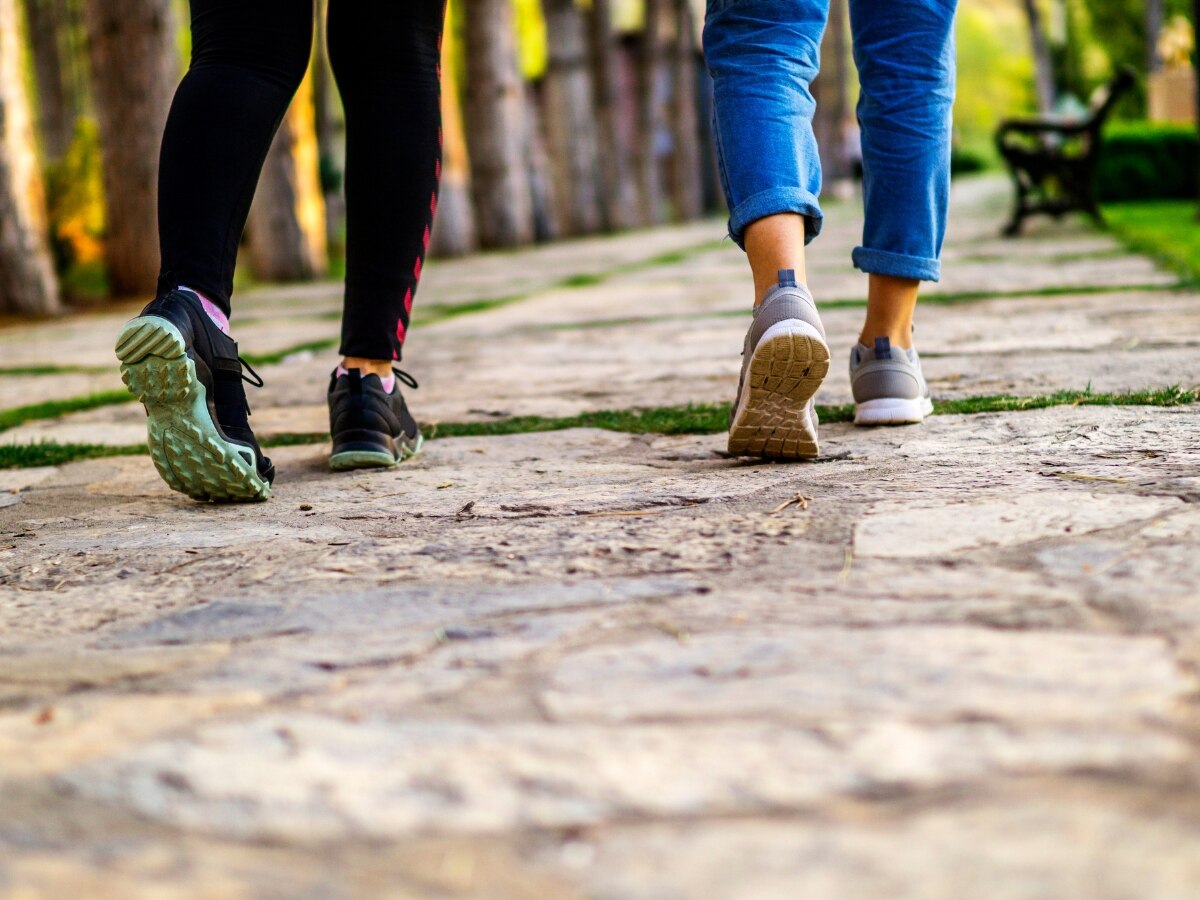 5 प्वाइंट में समझिए क्यों वजन कम करने के लिए Walking है सबसे अच्छा व्यायाम