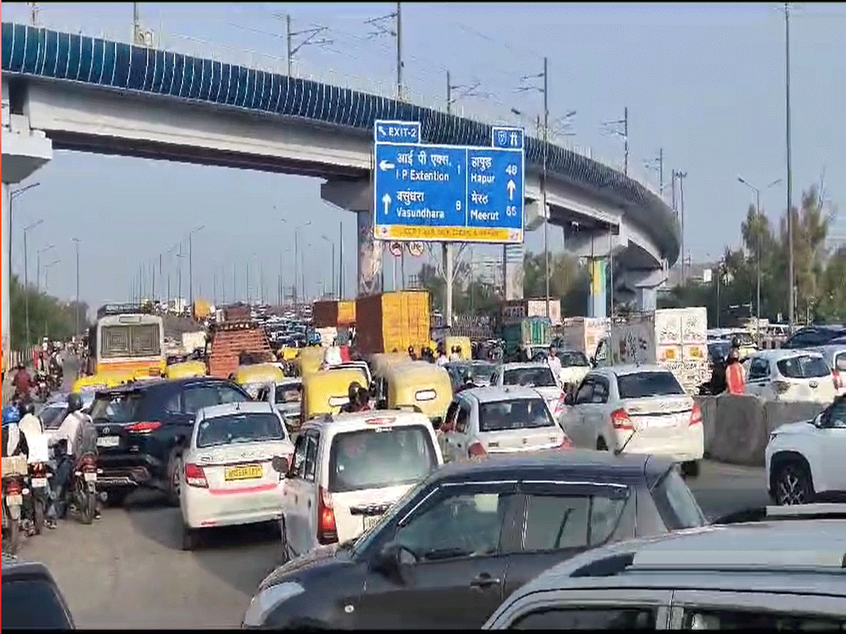 Delhi Traffic Diwali 2023: दिल्ली- NCR की थमी रफ्तार! दिल्ली पुलिस ने जारी की एडवायजरी, इन बाजारों में दी भारी भीड़ की चेतावनी
