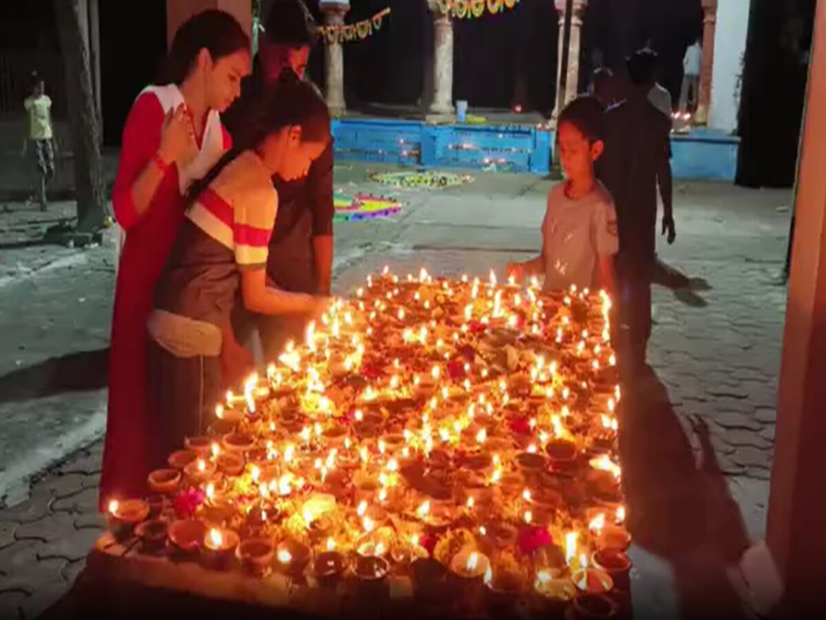 MP News: नरक चौदस की अनूठी परंपरा, शमशान घाट में मनाई दिवाली