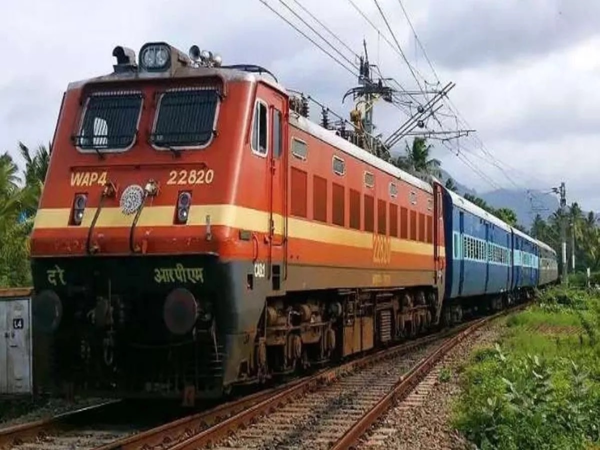 Cancelled Train List: काशी विश्वनाथ समेत 40 ट्रेनें 3 महीने के लिए रद्द, यूपी के रेल रूट की कई रेलगाड़ियों पर असर