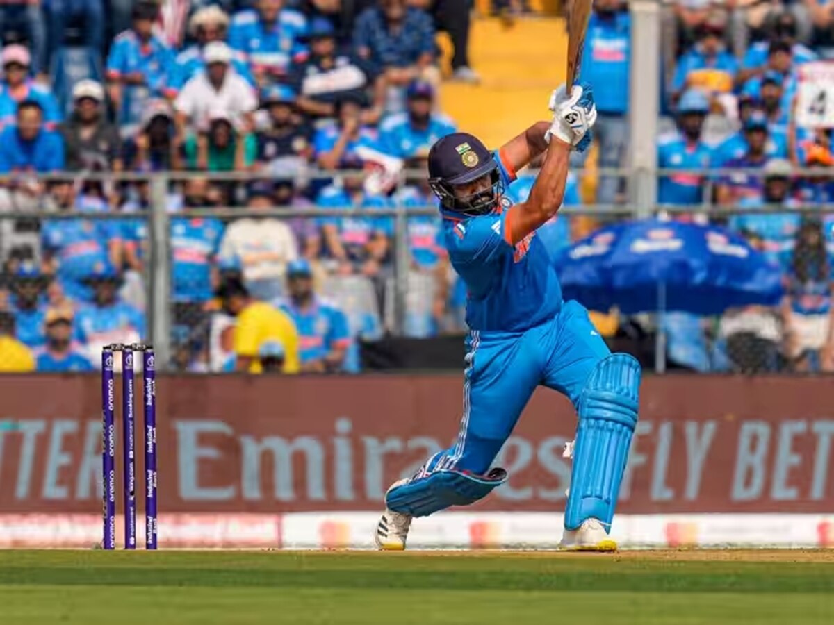 Rohit Sharma: रोहित शर्मा ने वर्ल्ड कप में लगाया छक्कों का अर्धशतक, बने दुनिया के पहले बल्लेबाज