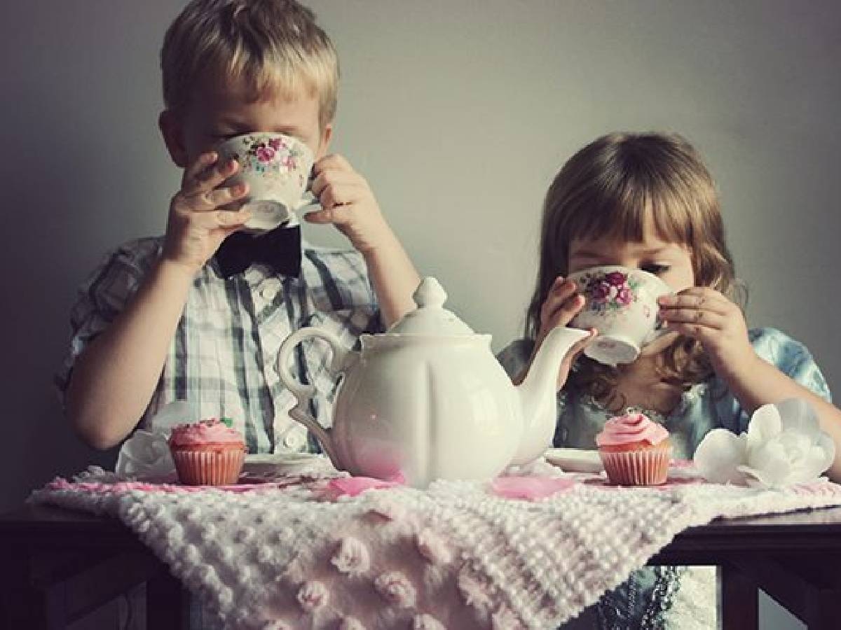 Children Health Tips: किस उम्र तक के बच्चों को नहीं देनी चाहिए चाय-कॉफी, होते हैं ये बड़े नुकसान 