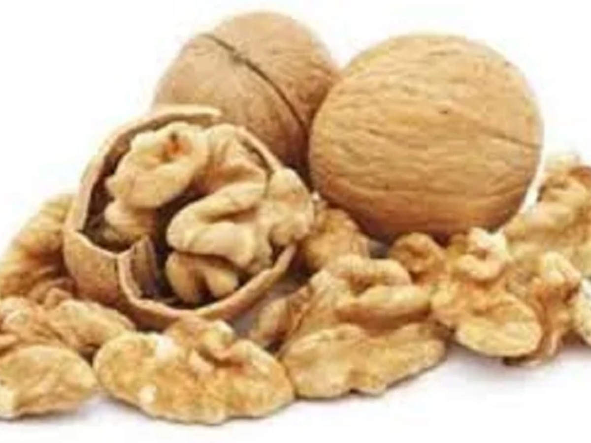 If you eat walnuts you can protect yourself from 5 dangerous diseases