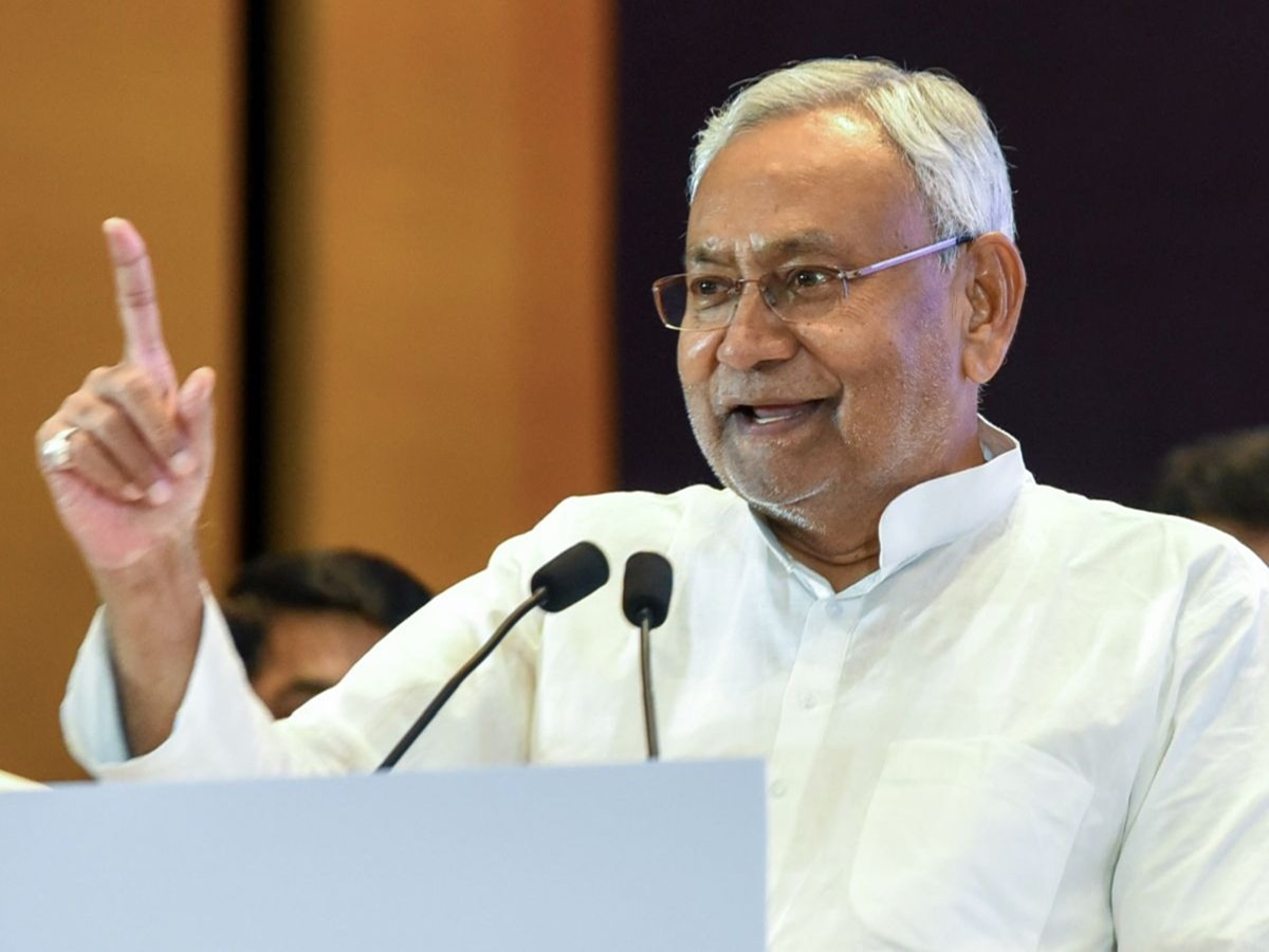Bihar Politics: सीएम नीतीश ने की विशेष राज्य के दर्जे की मांग, तो बीजेपी ने कर दी NOC की मांग