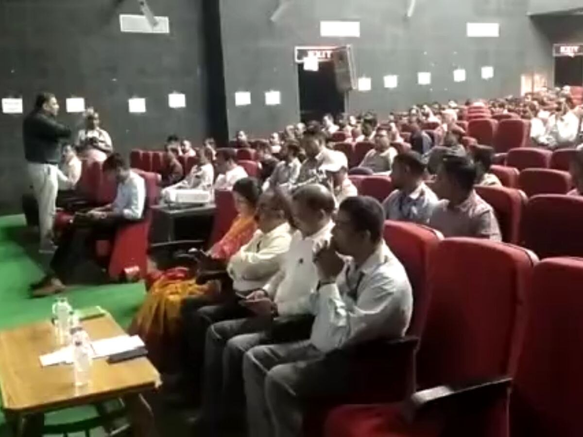 माइक्रो ऑब्जर्वर की महत्वपूर्ण भूमिका