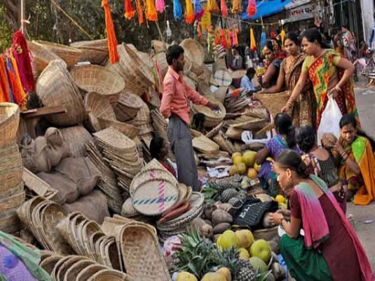 Chhath 2023: आस्था के महापर्व छठ की शुरुआत, बाजारों में दिख रही रौनक, जानें सूप से लेकर दउरा तक का मूल्य 