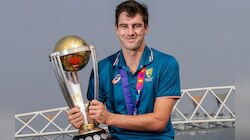 World Cup की ट्रॉफी लेकर अचानक ये कहां पहुंच गए पैट कमिंस, सोशल मीडिया पर मचा तहलका
