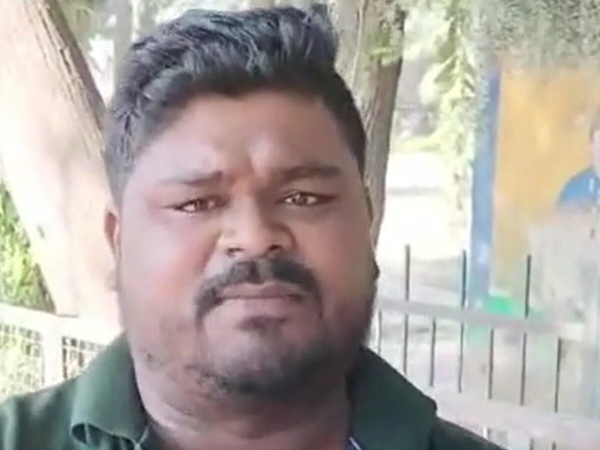 Bloody clash over minor dispute between 4 people at momos shop one