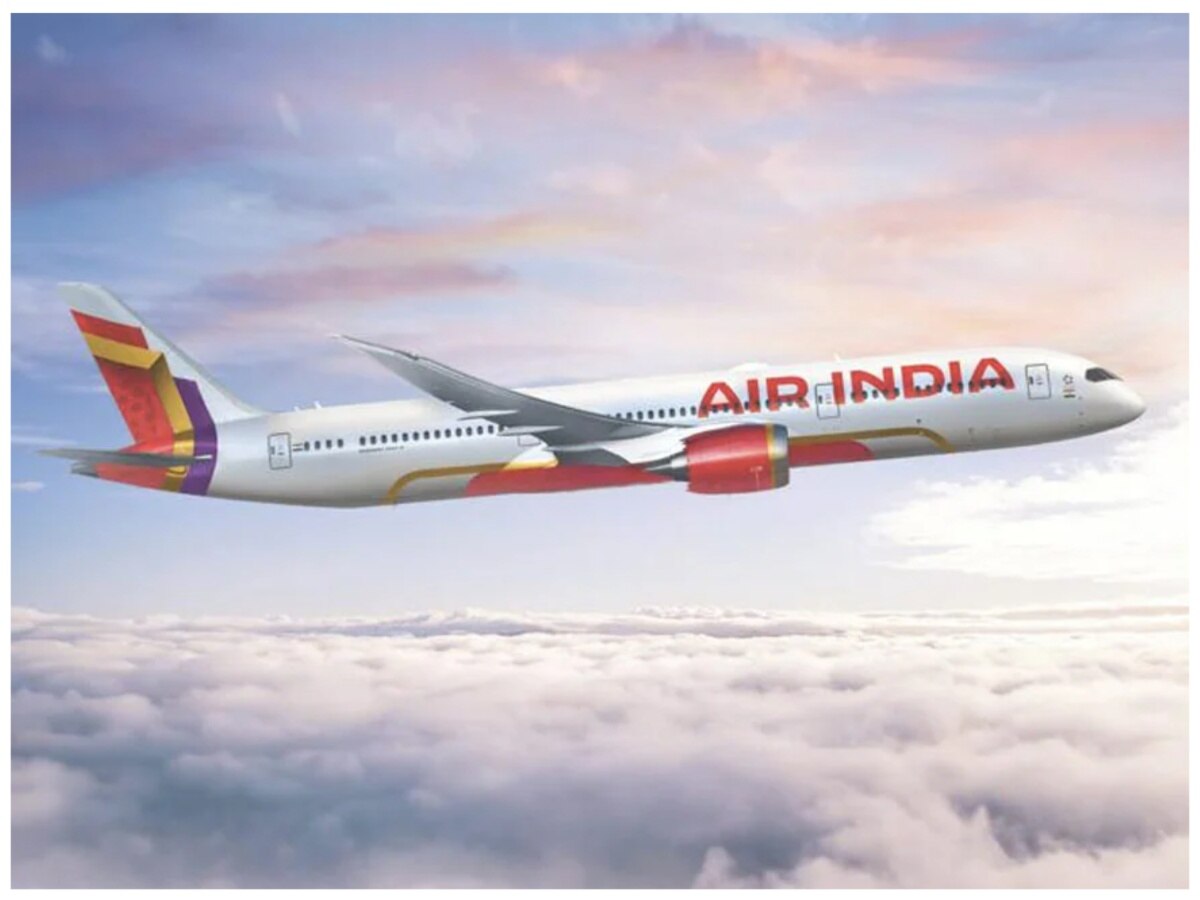 एयर इंडिया पर  DGCA ने लगाया 10 लाख का जुर्माना, एयरलाइन नियमों की अनदेखी का आरोप