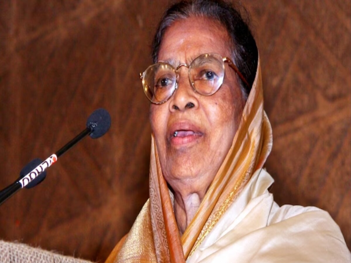 Fathima Beevi Passes away