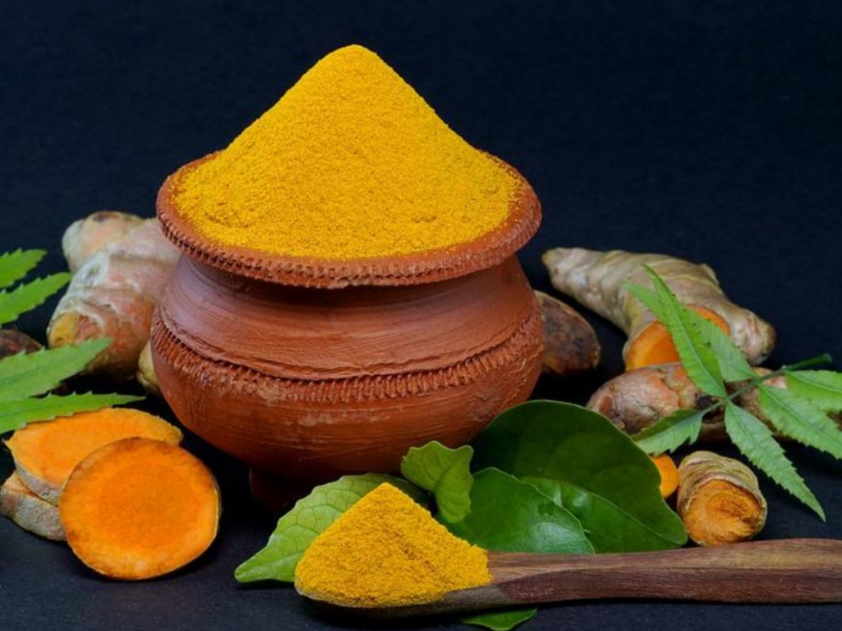Turmeric Benefits इन 5 गंभीर बीमारियों में यूज करें हल्दी, बड़े काम