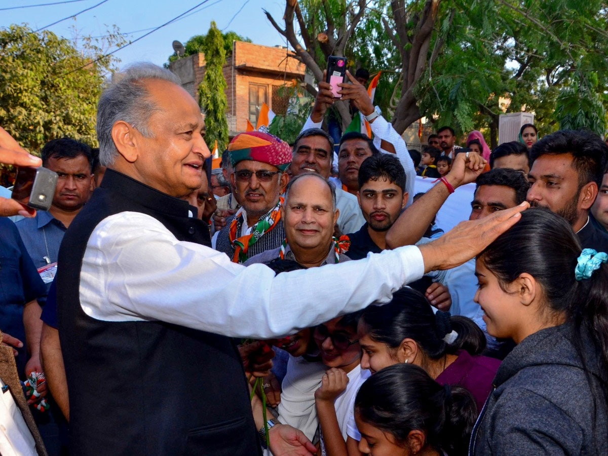 Rajasthan election 2023: चुनाव प्रचार में CM गहलोत की हाफ सेंचुरी, आखिरी दिन खेला 'राजस्थानी कार्ड' 