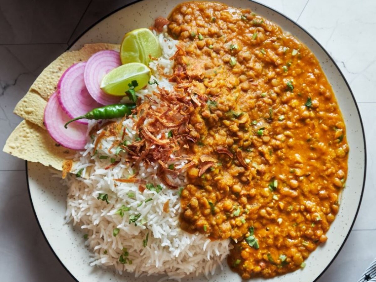 क्या रात में आप भी खाते हैं चावल? सेहत पर पड़ सकता है बेहद बुरा असर