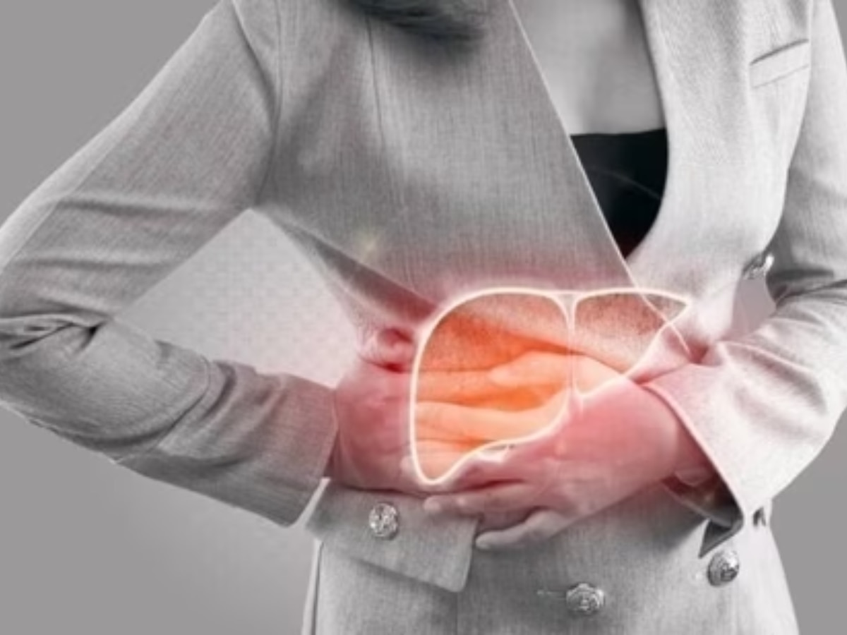 Fatty Liver: क्या होता है फैटी लीवर, जानिए इसके लक्षण और बचाव के उपाय