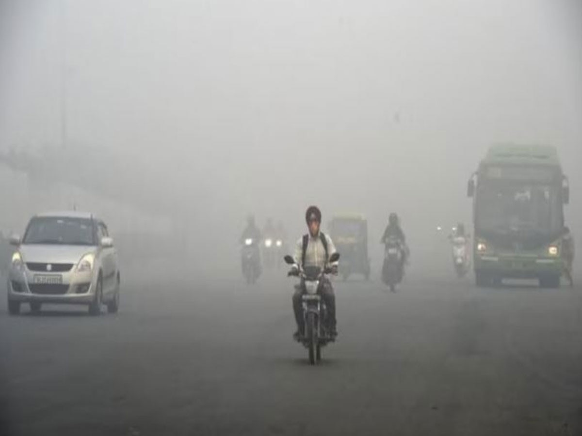 एक बार फिर दिल्ली का घुट रहा है दम; AQI पहुंचा 400 के पार