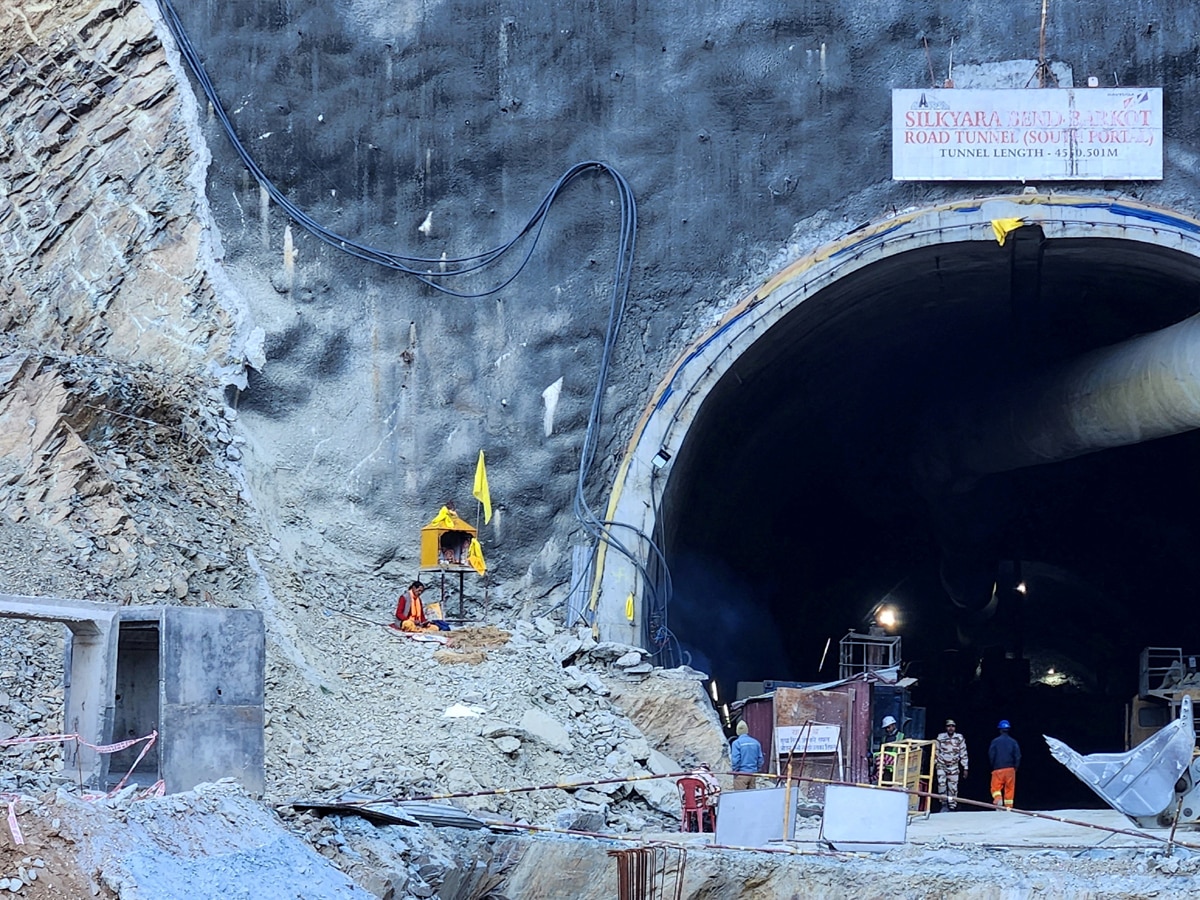 Uttarkashi Tunnel Rescue: ମନୋରଞ୍ଜନ ପାଇଁ ପଠାଗଲା ଲୁଡୋ, ତାସ...ସୁଡ଼ଙ୍ଗରେ କିଛି ଏଭଳି ବ୍ୟସ୍ତ ରହିବେ ଶ୍ରମିକ