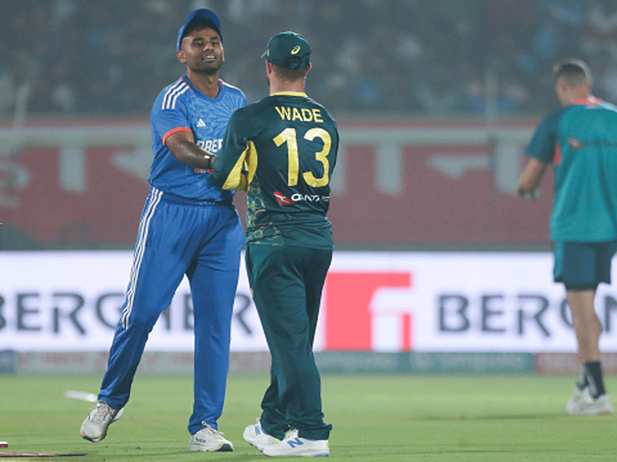 IND vs AUS 2nd T20: दूसरे मैच में ऑस्ट्रेलिया का तिरुवनंतपुरम में होगा सामना, जानें टीम इंडिया का यहां कैसा रहा है रिकॉर्ड IND vs AUS 2nd T20: दूसरे मैच में ऑस्ट्रेलिया का तिरुवनंतपुरम में होगा सामना, जानें टीम इंडिया का यहां कैसा रहा है रिकॉर्ड