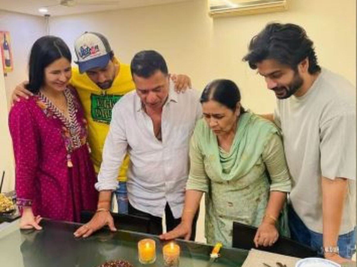 Vicky Kaushal Father Birthday: कैटरिना कैफ ने मनाया ससुर का जन्मदिन, फोटो शेयर कर दिखाई परिवार की झलक 