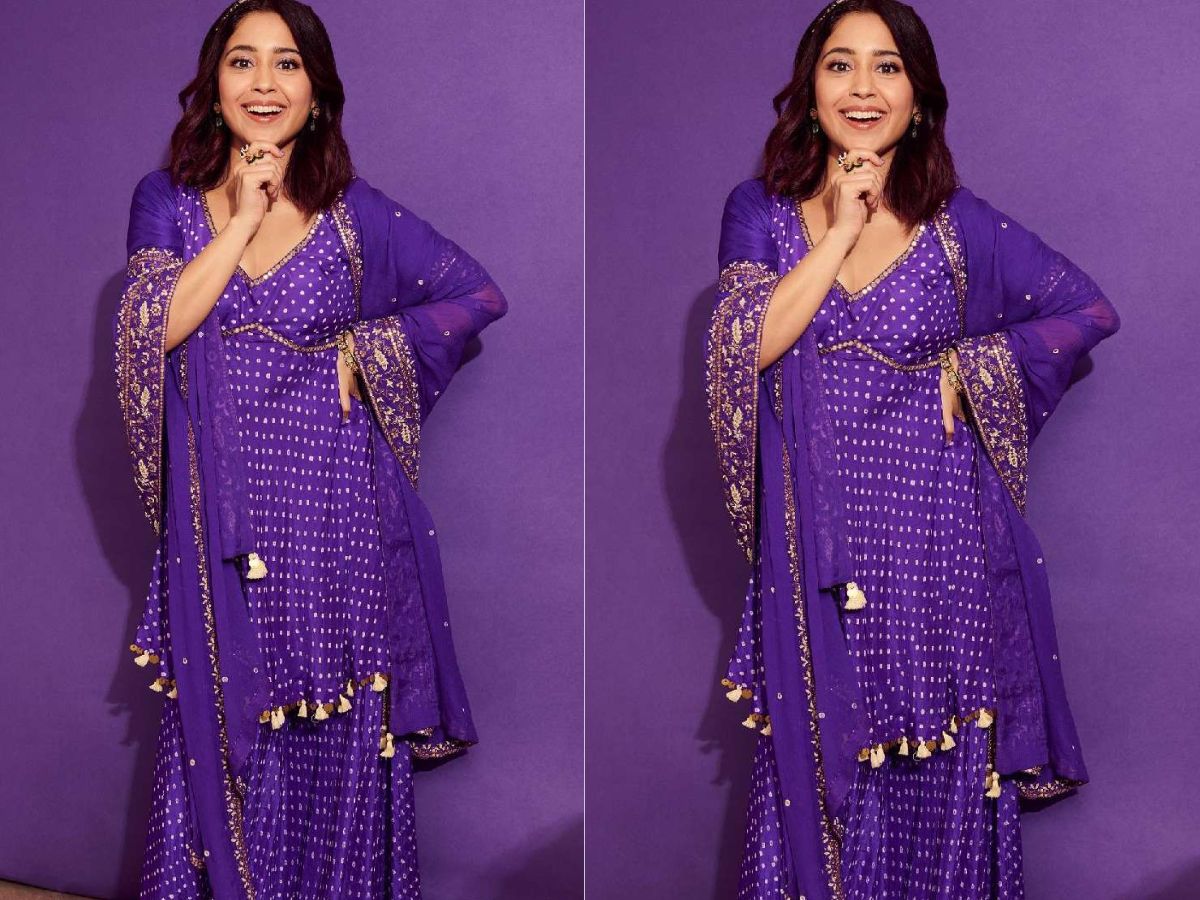 ब्लू सूट