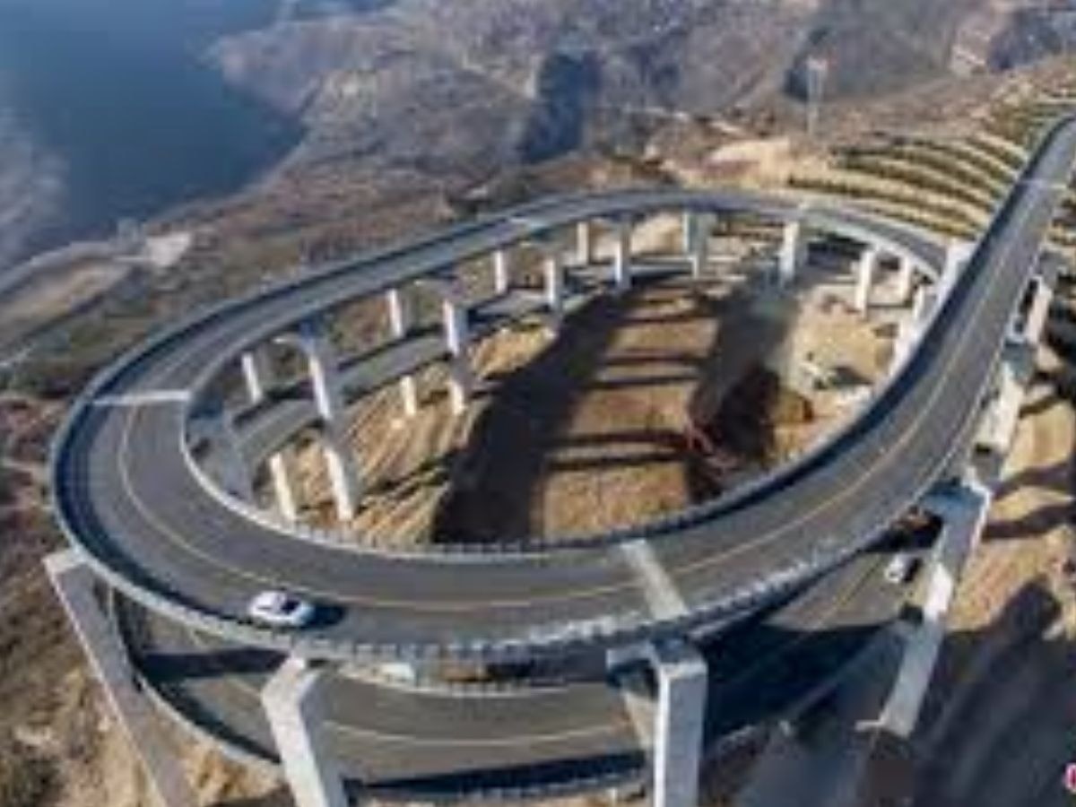 World Highest Highway China Tianlongshan Highway Features and Photos