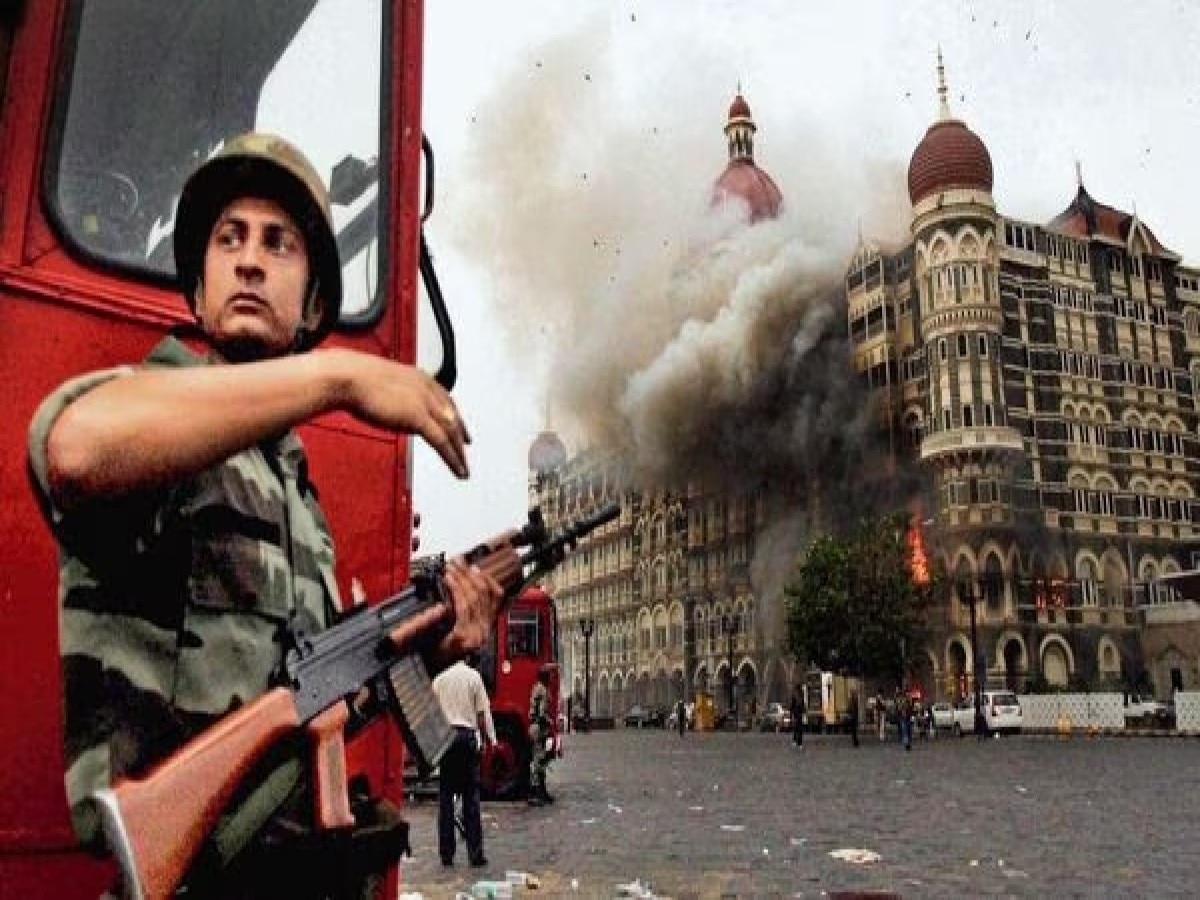 26/11 Attack in Mumbai: जब मुंबई को अपने कब्जे में लेकर आतंकवादियों ने खेला था मौत का खेल, इस जवान ने लाठी से कसाब को किया था काबू 