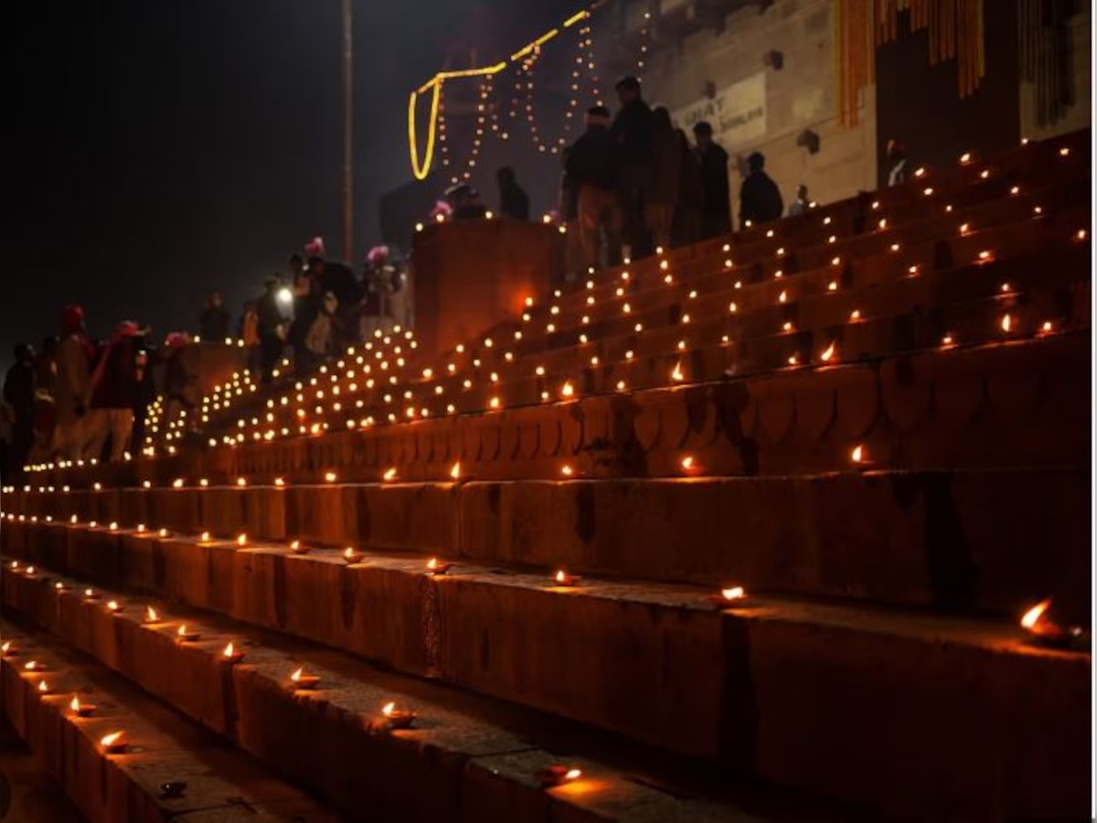Varanasi: गंगा-वरुणा और गोमती के 108 घाट जगमग  होंगे, BJP सांसद मनोज तिवारी देंगे प्रस्तुति