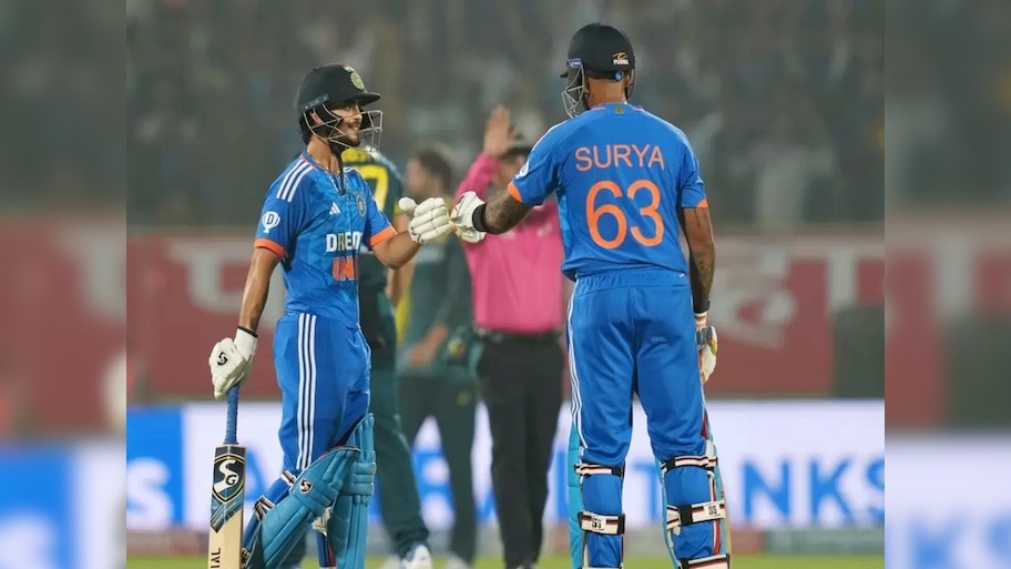 IND vs AUS: पहले बल्लबाजों ने तो दूसरी पारी में बॉलरों ने ऑस्ट्रेलिया को किया तहस-नहस, सीरीज में 2-0 से बनाई बढ़त