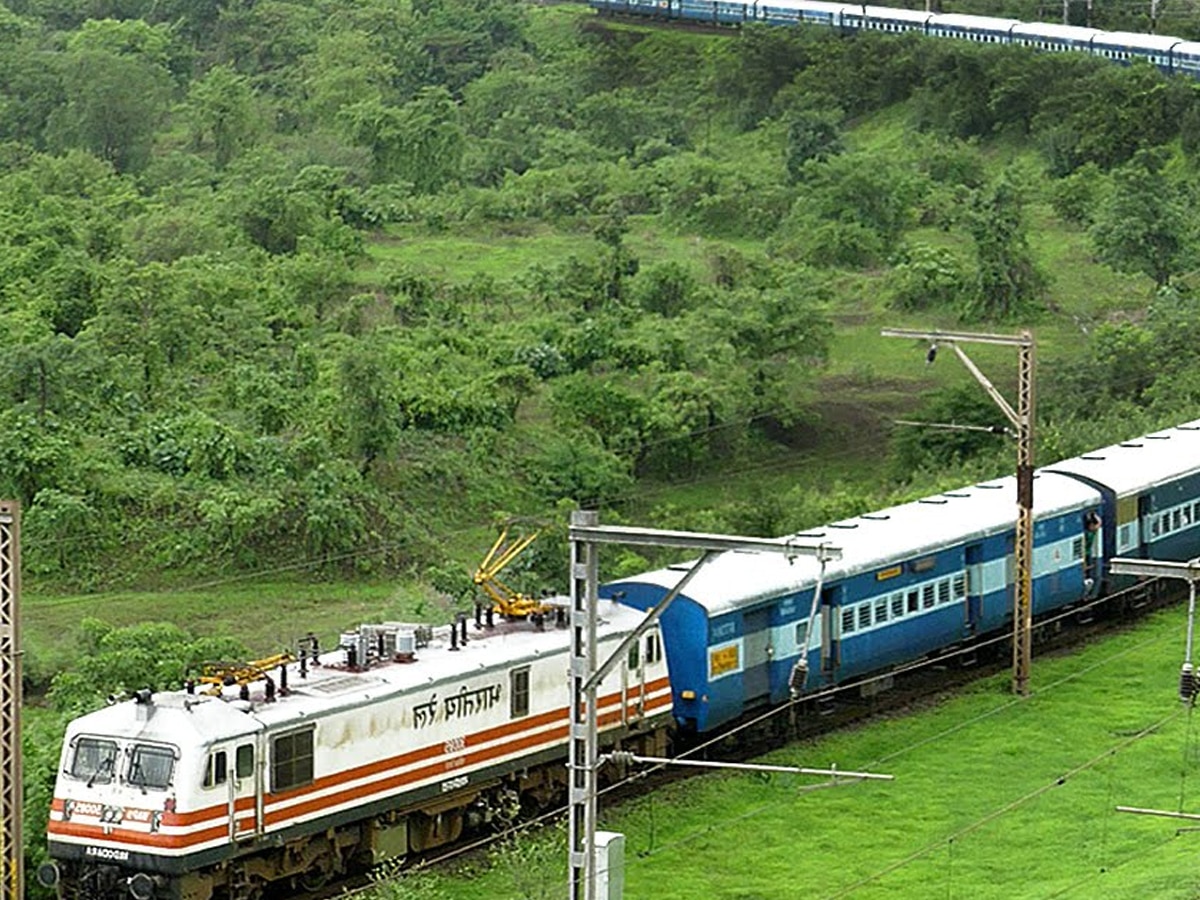 IRCTC की वेबसाइट ही नहीं, इन Online प्लेटफॉर्म्स से भी बुक हो जाता है Train का टिकट 