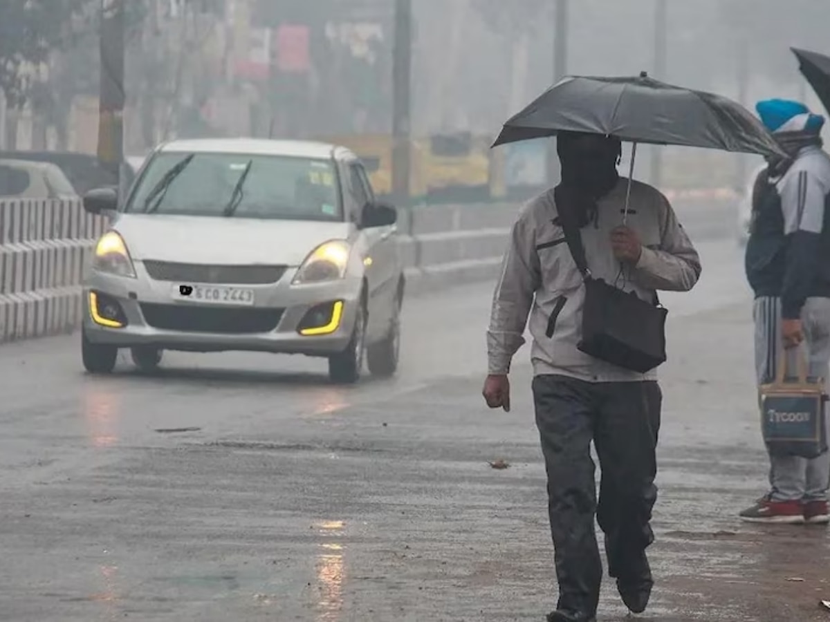 MP Weather Update: मध्यप्रदेश में तेजी से गिरा पारा, आज इन जिलों में बारिश और ओलावृष्टि का अलर्ट