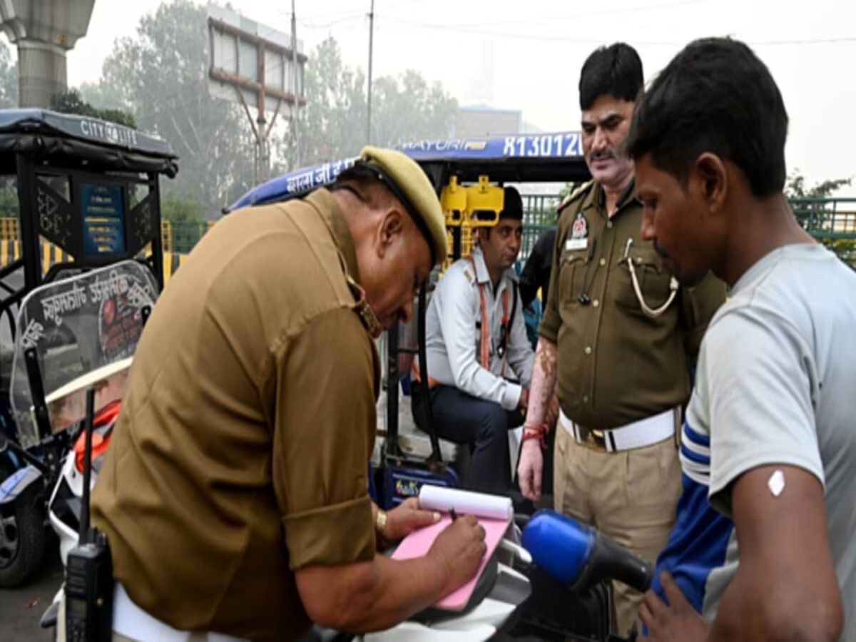 yogi govt waive off 17 lakh traffic challans 