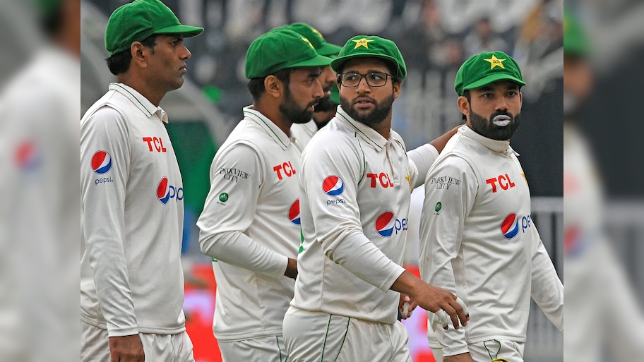  PAK vs AUS: ऑस्ट्रेलिया दौरे के लिए PCB ने किया टीम का ऐलान, जानें टीम मैनेजमेंट को लेकर क्यों हो रहे हैं ट्रोल !