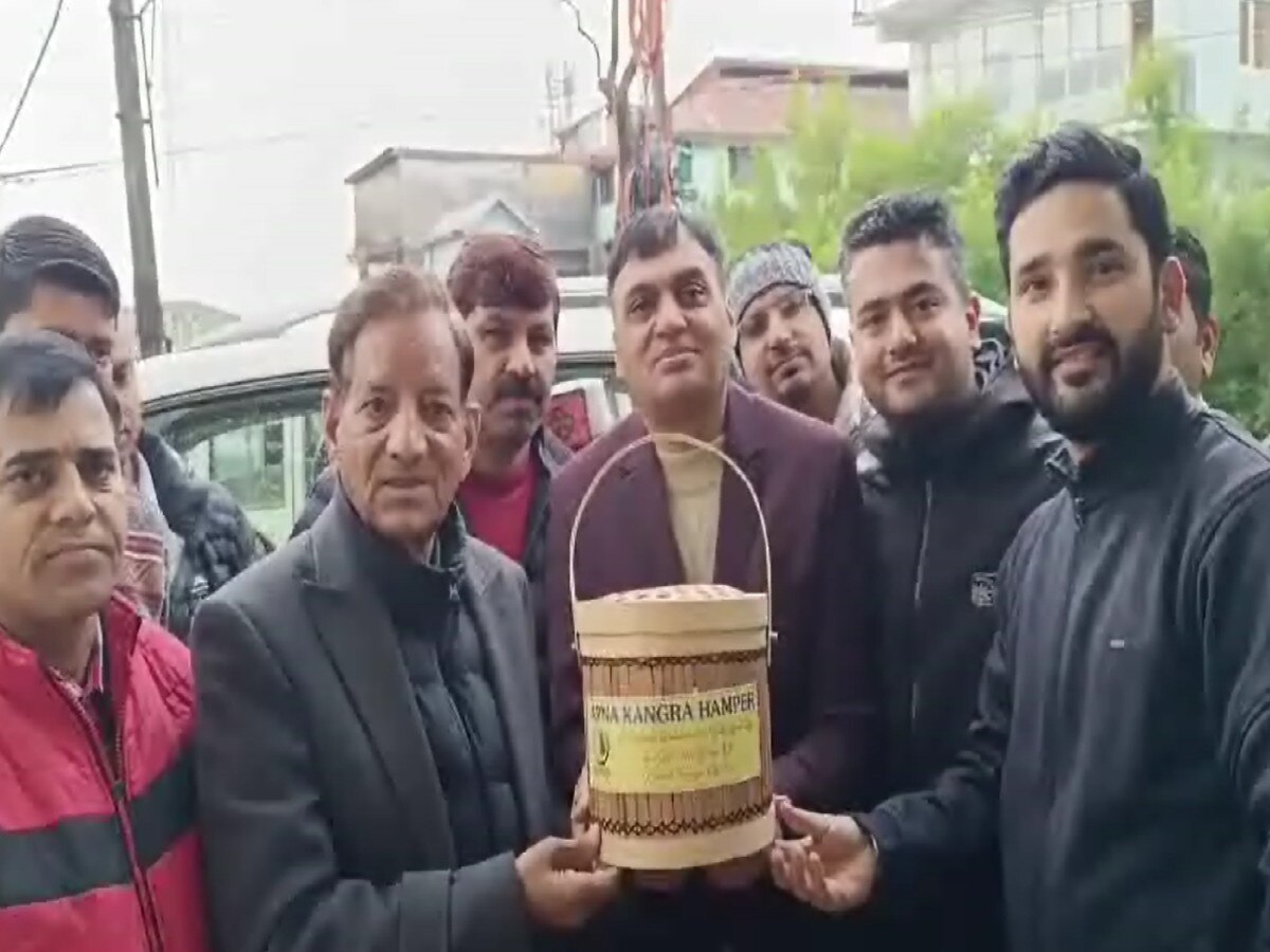 Kangra सांसद किशन कपूर ने 'विकसित भारत संकल्प यात्रा' का किया शुभारंभ 