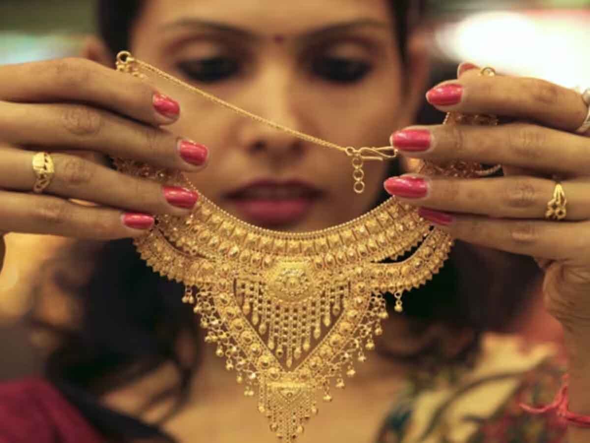 Gold Price Today: दिसंबर के पहले हफ्ते में ही सस्ता हुआ सोना, जानिए 10 ग्राम सोने का भाव