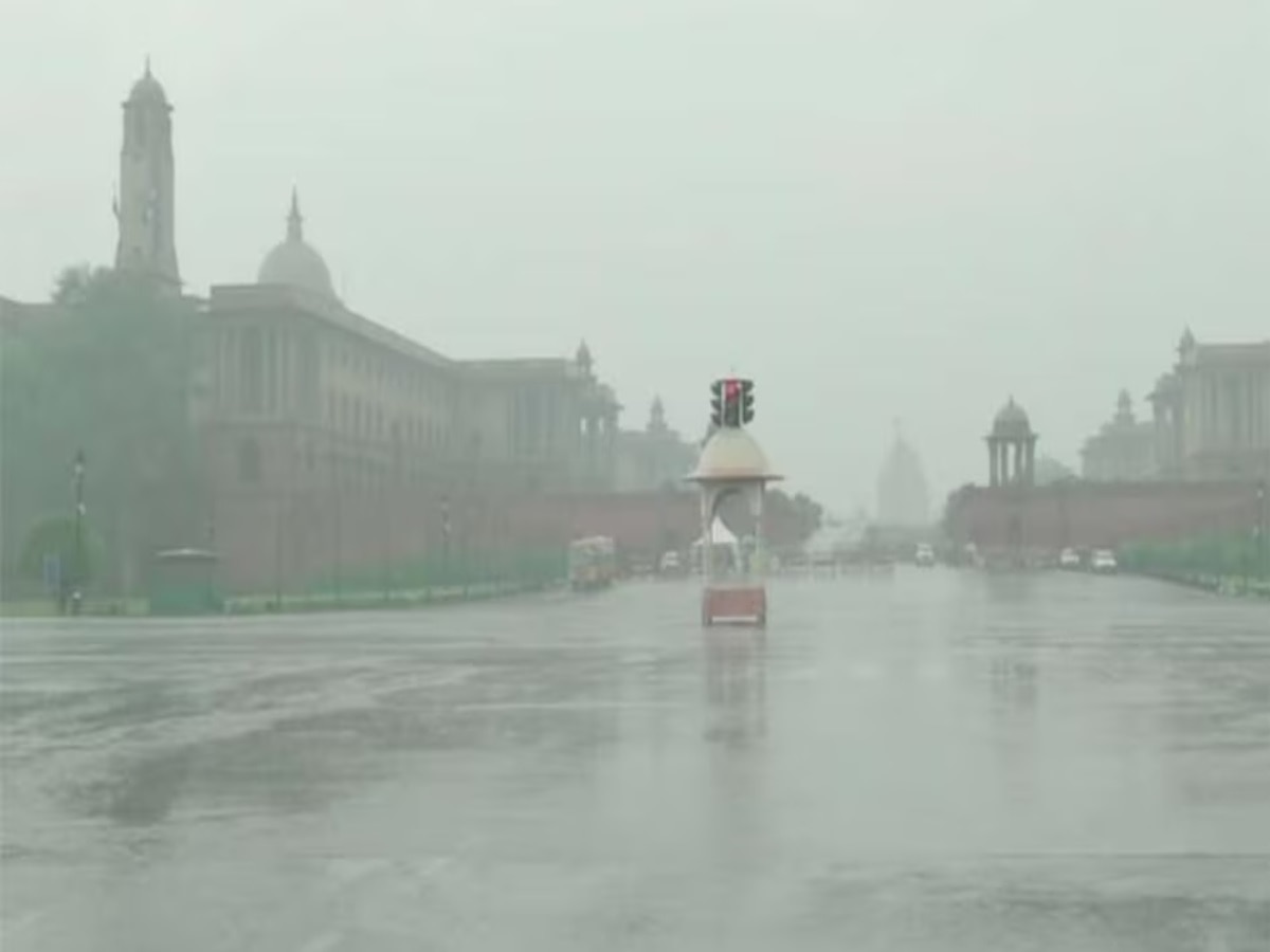 Weather Update: मिचोंग तूफान को लेकर दो राज्यों में अलर्ट, दिल्ली में भी बूंदाबांदी के आसार, जानें देशभर के मौसम का हाल