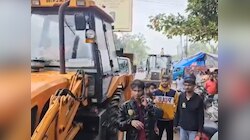छत्तीसगढ़ में BJP को बहुमत मिलते ही चला बुलडोजर, ध्वस्त की गई ये चीजें 