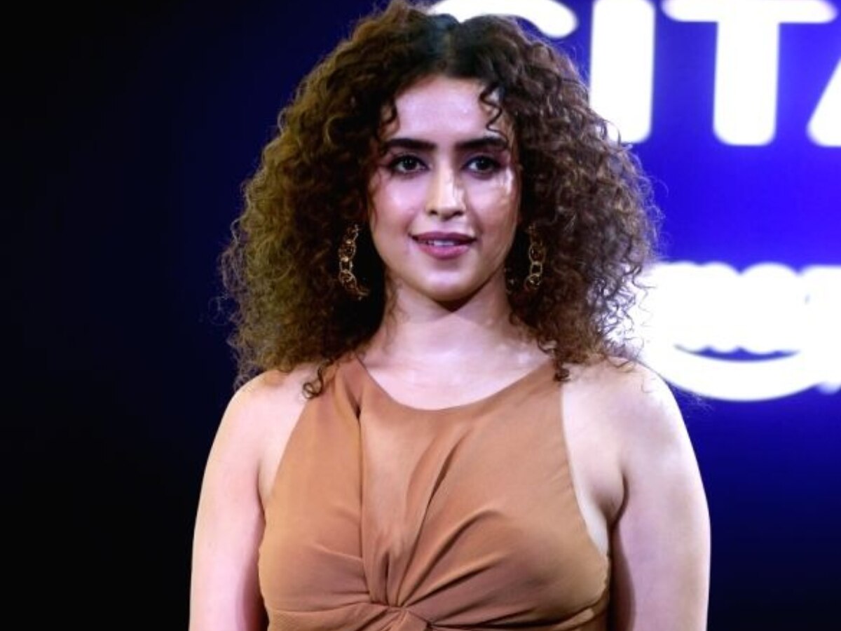 जब दिल्ली मेट्रो में छेड़छाड़ का शिकार हो गई थीं Sanya Malhotra, घटना को याद कर इमोशनल हुई एक्ट्रेस 