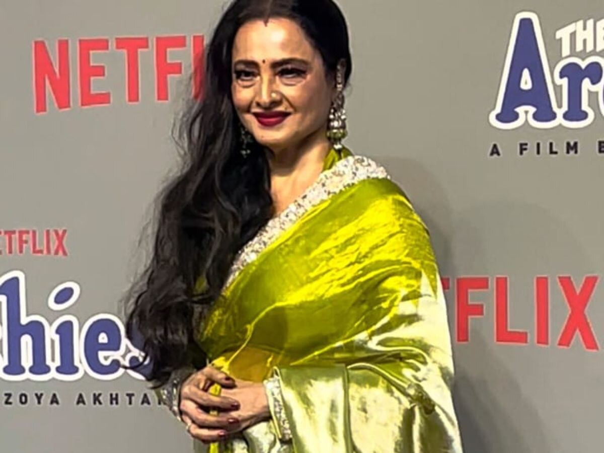 Rekha Attends Amitabh Bachchan Grandson Agastya Nanda Film The Archies ...