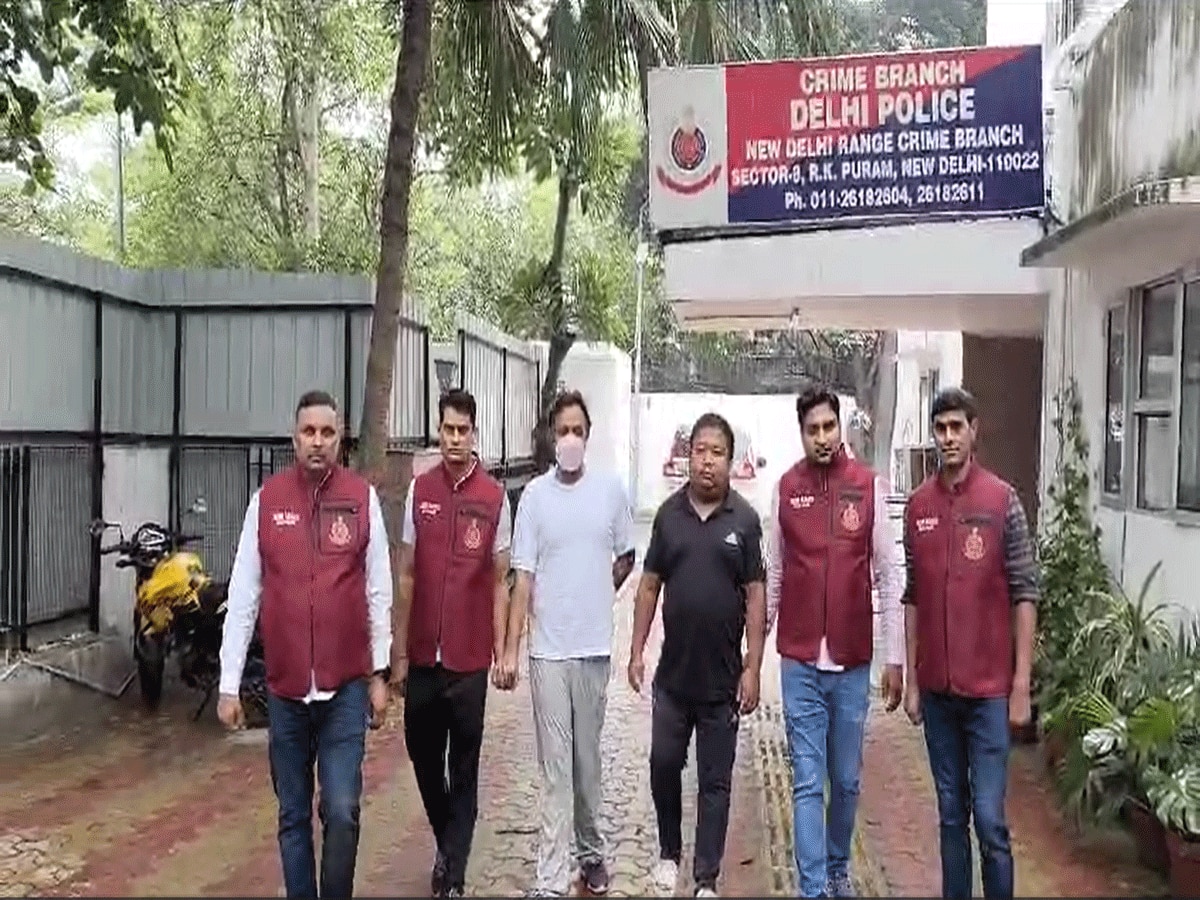 Delhi Crime: इंस्टाग्राम के माध्यम से छात्रों को देते थे ड्रग्स, 6 आरोपी गिरफ्तार