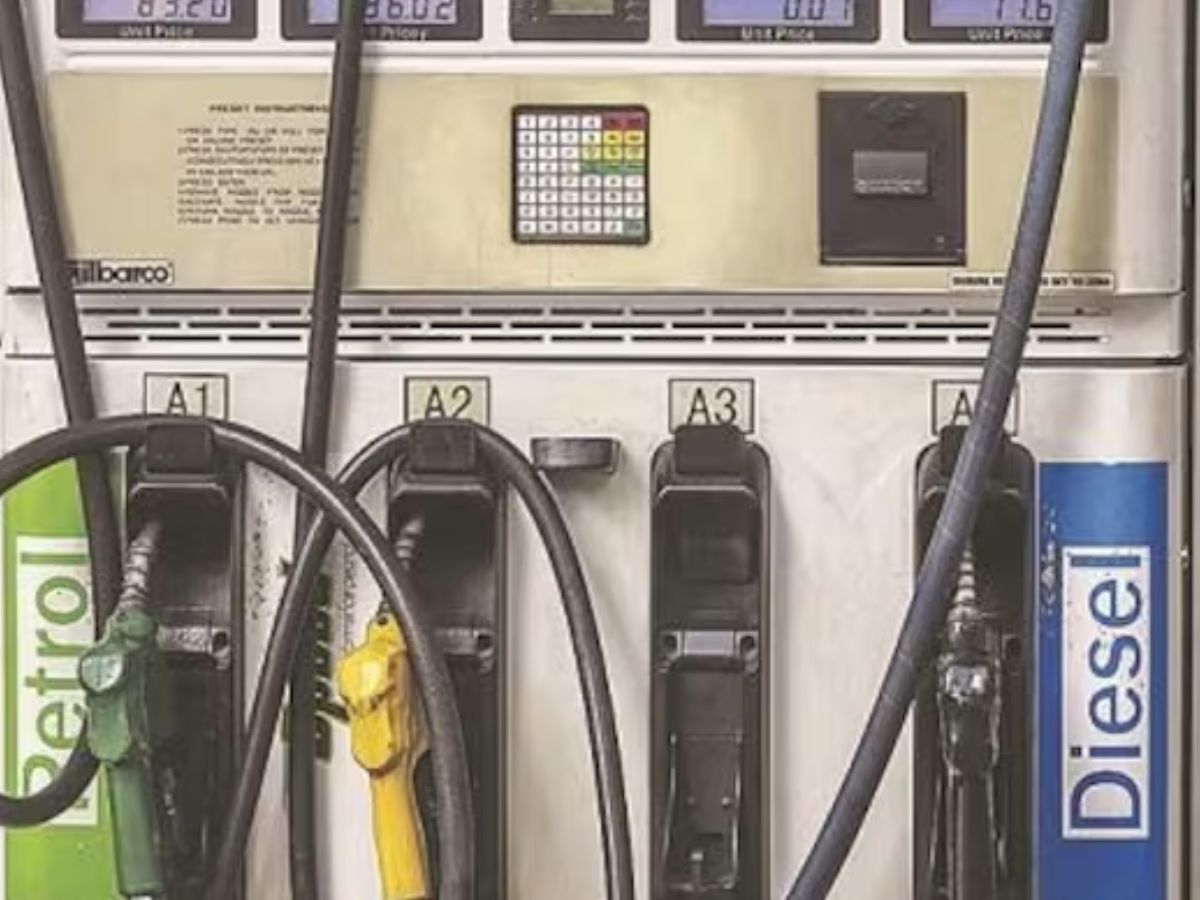 Petrol Diesel Price 7th December 2023: जारी हुए पेट्रोल-डीजल के ताजा दाम, टैंक फुल करने से पहले जान लें लेटेस्ट रेट 