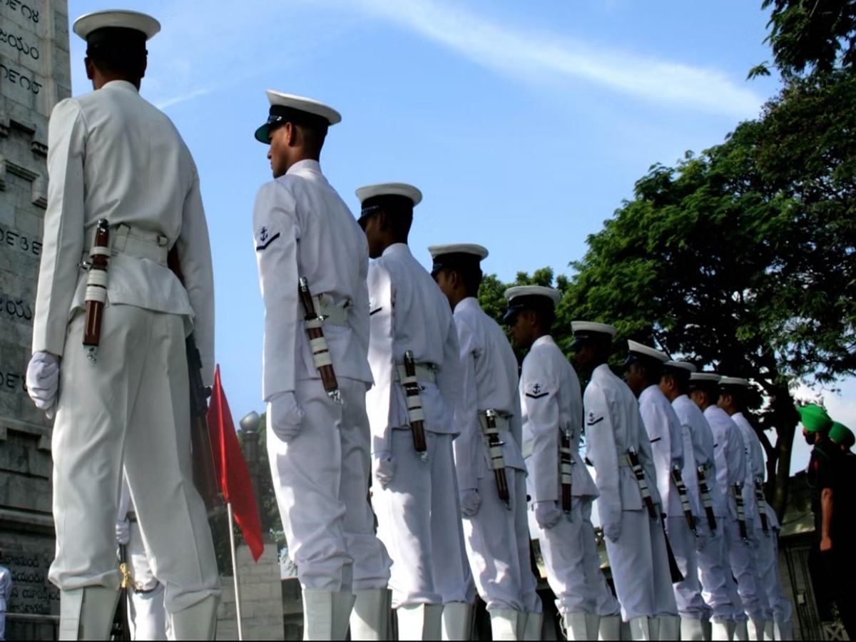 Qatar Eight Former Navy Personnel