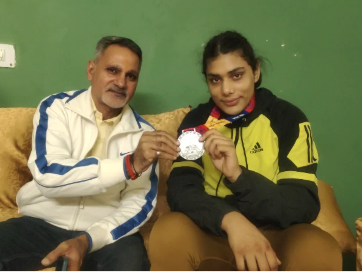 World Boxing Championship: दिल्ली की बेटी ने आर्मेनिया में लहराया परचम, वर्ल्ड बॉक्सिंग चैम्पीयनशिप में जीता सिल्वर मेडल