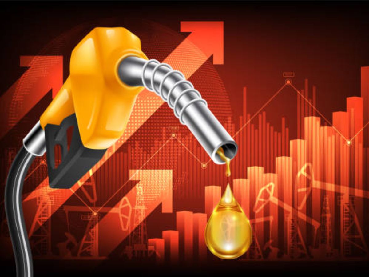 Petrol Diesel Price 8th December 2023: 8 दिसंबर के लिए जारी हुई नई कीमत, जानिए आपके शहर में क्या है पेट्रोल-डीजल के दाम 