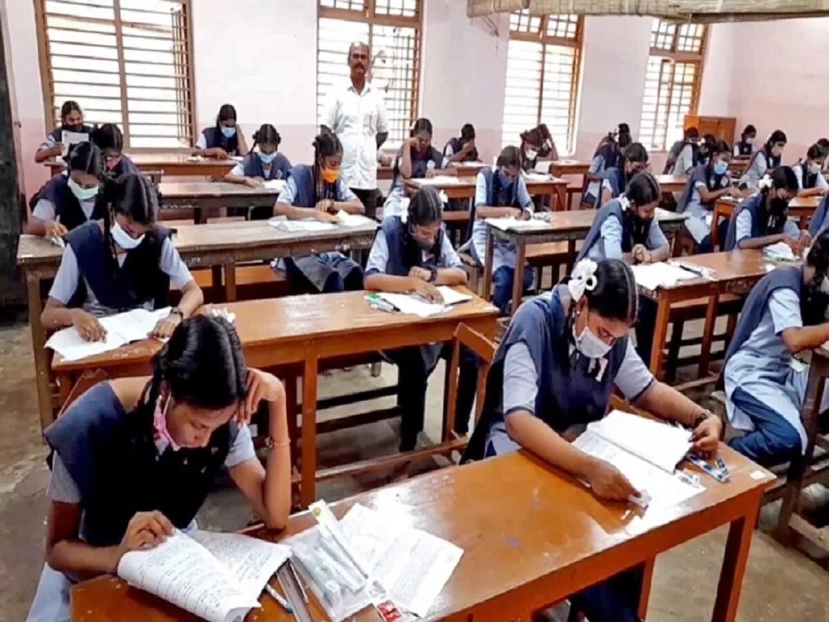 Board Date Sheets 2024: 10वीं और 12वीं के एग्जाम कब-कब हैं? देखें- ICSE, UP, BIHAR, Kerala की डेटशीट