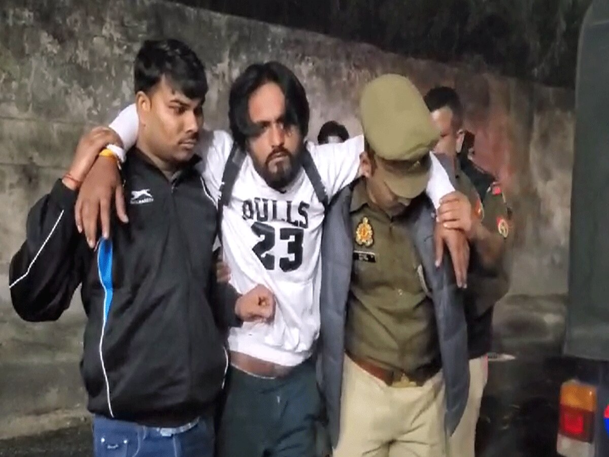 Noida Crime News: चोर पुलिस की मुठभेड़ में एक को लगी गोली, बदमाश का साथी भागने में कामयाब