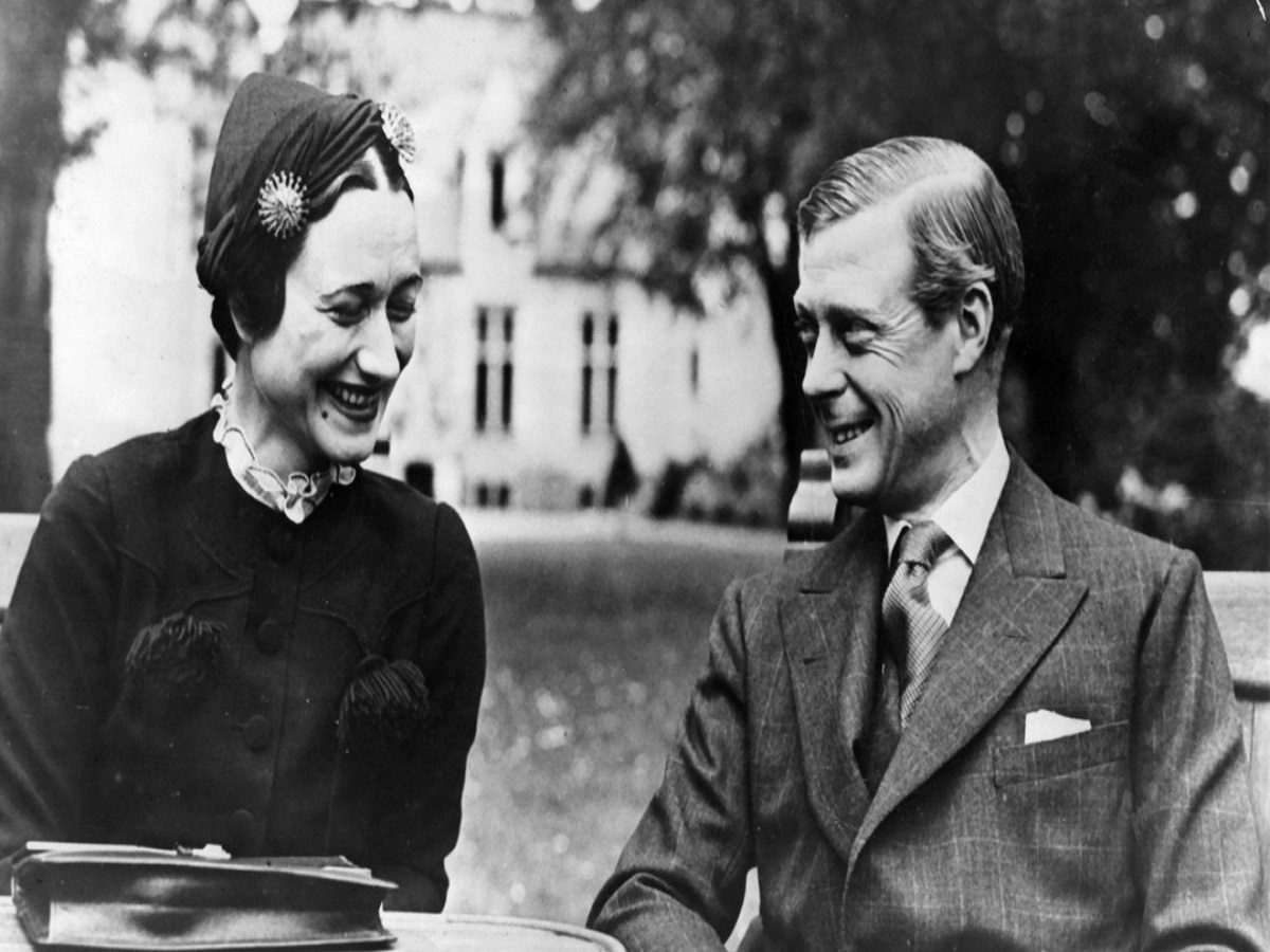 King Edward VIII who abdicated throne after marriage with Wallis ...