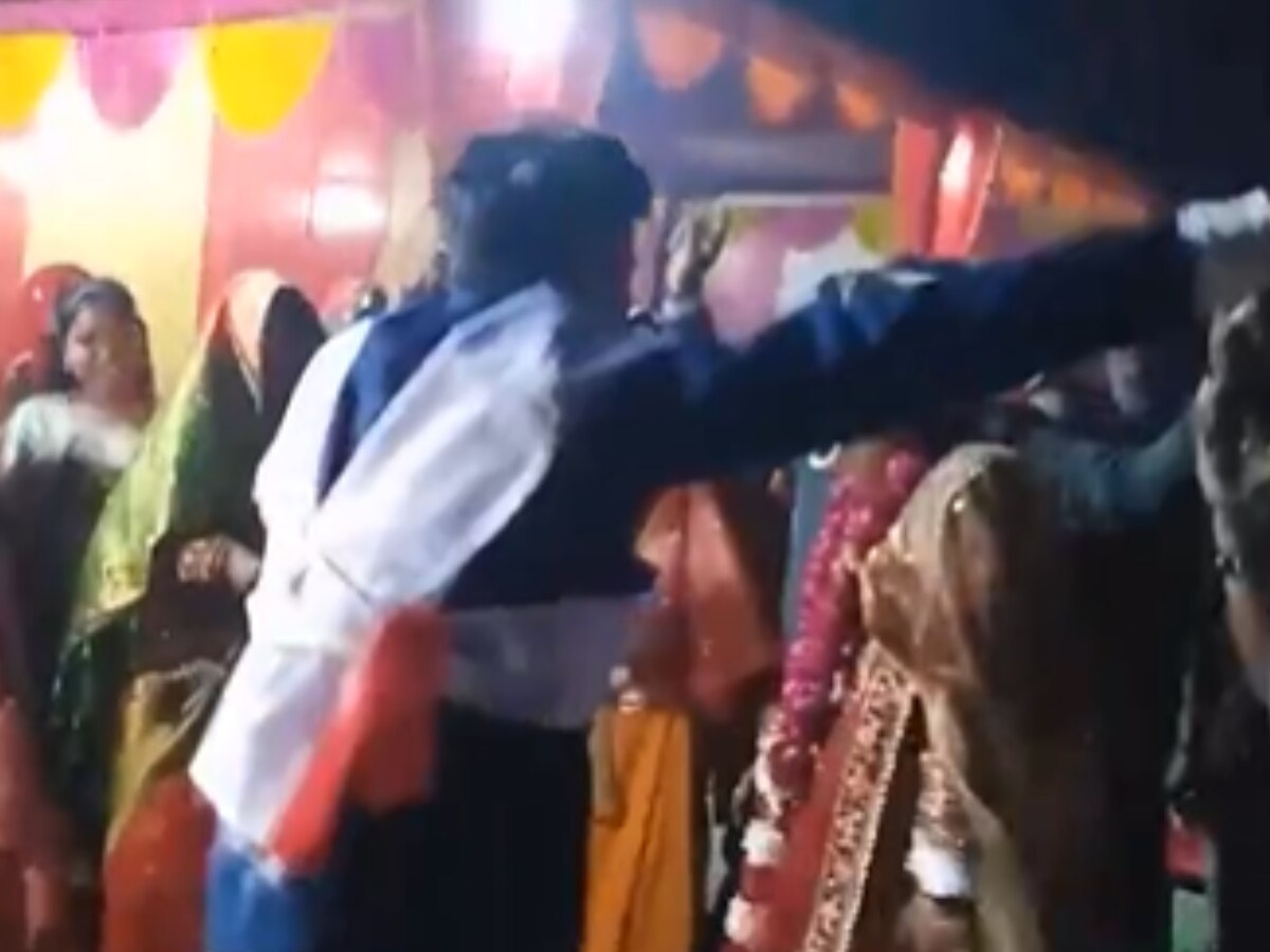 Mainpuri: दोस्तों संग डीजे पर मदमस्त होकर नाच रहा था दूल्हा, दुल्हन ने देखा कुछा ऐसा कि तोड़ दी शादी