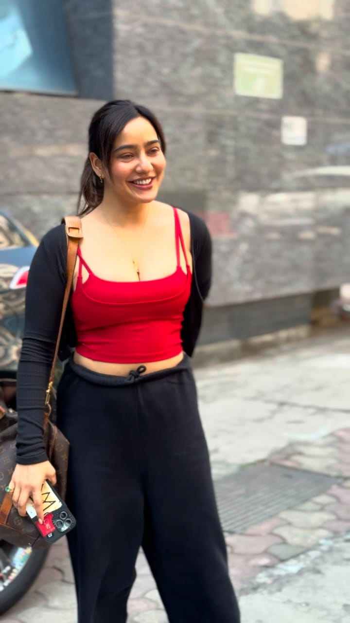 36 साल की एक्ट्रेस की खूबसूरती है कमाल, नो मेकअप लुक में भी काटती हैं बवाल, खूब वायरल होती हैं फोटोज 15 36 साल की एक्ट्रेस की खूबसूरती है कमाल, नो मेकअप लुक में भी काटती हैं बवाल, खूब वायरल होती हैं फोटोज