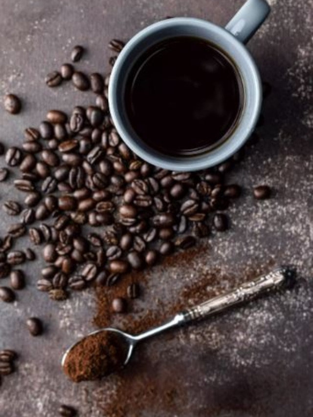 Black Coffee Benefits: वजन कम करना हो या तनाव, ब्लैक कॉफी है इन तरीकों से फायदेमंद
